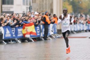 Amadores vs Quenianos na Maratona de Berlim
